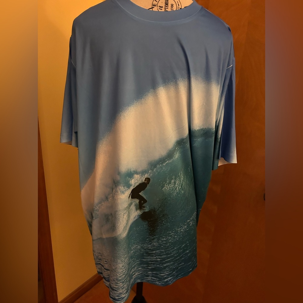 Ocean Wave Graphic Men's Tee